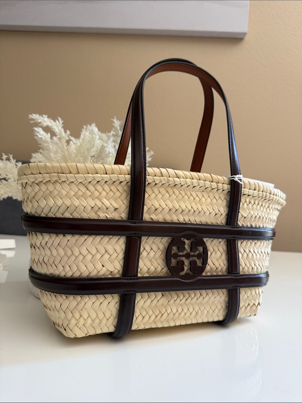 NWT , TORY BURCH ELLA STRAW SMALL
BASKET SHOULDER BAG CLASSIC CUOIO
